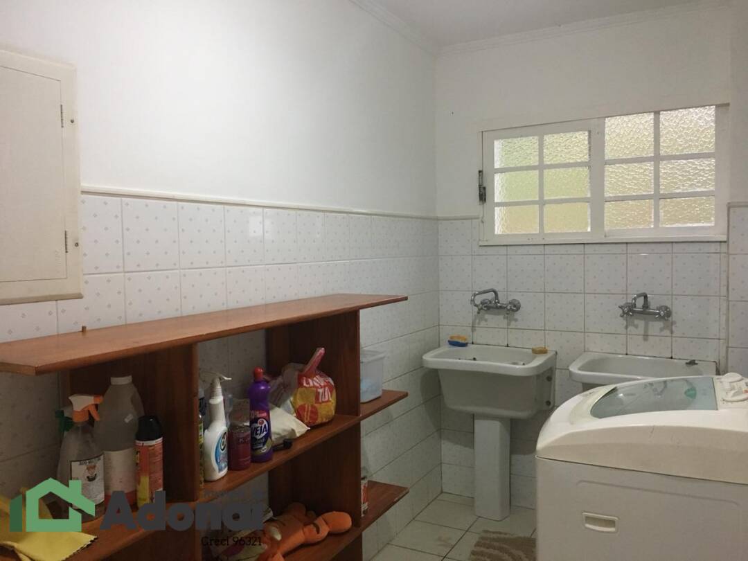 Casa para alugar com 4 quartos, 270m² - Foto 22