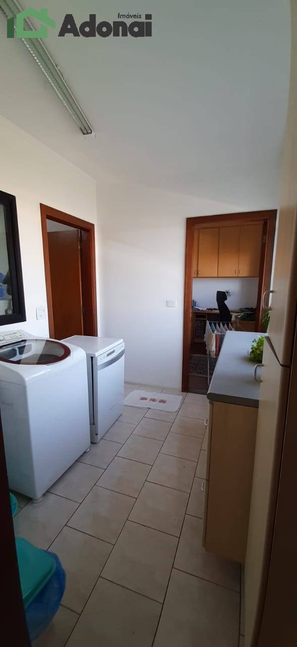 Apartamento à venda com 4 quartos, 130m² - Foto 8