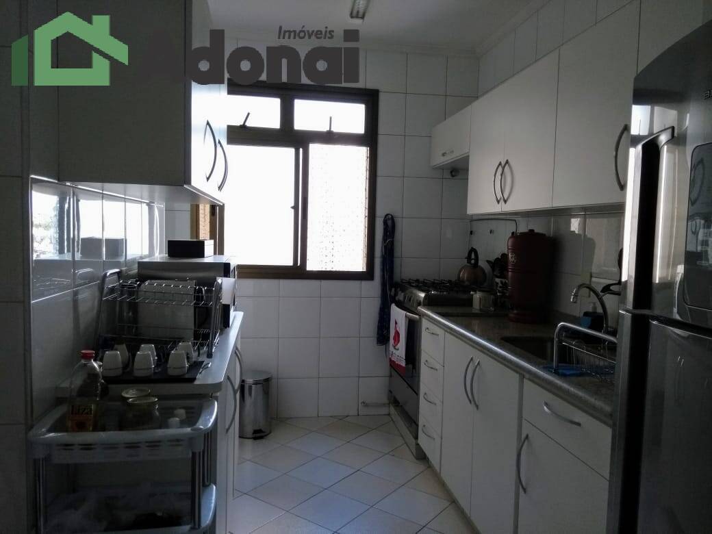 Apartamento à venda com 3 quartos, 112m² - Foto 11