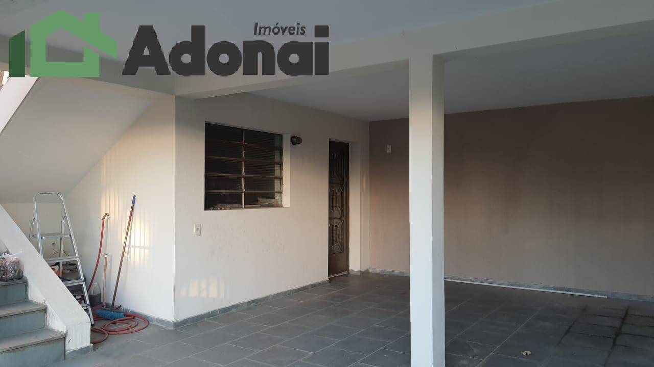 Casa à venda com 3 quartos, 200m² - Foto 5