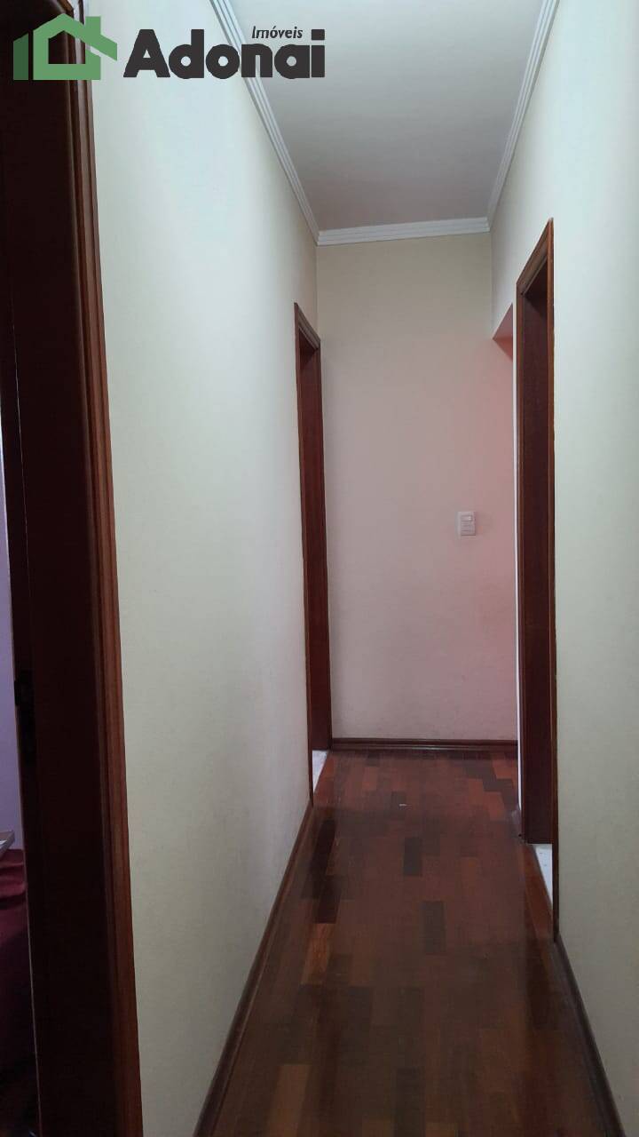 Casa à venda com 3 quartos, 200m² - Foto 18