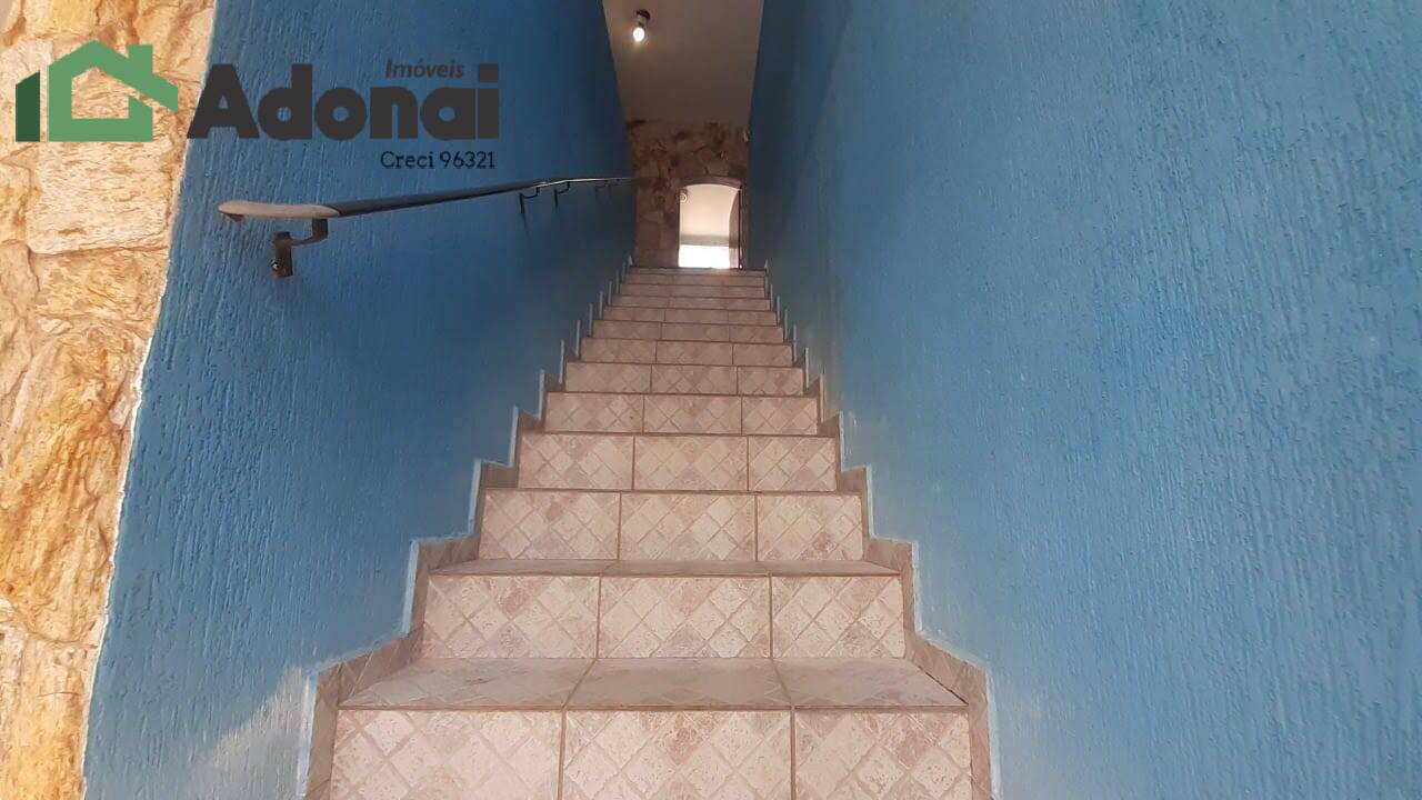 Casa à venda com 3 quartos, 254m² - Foto 8