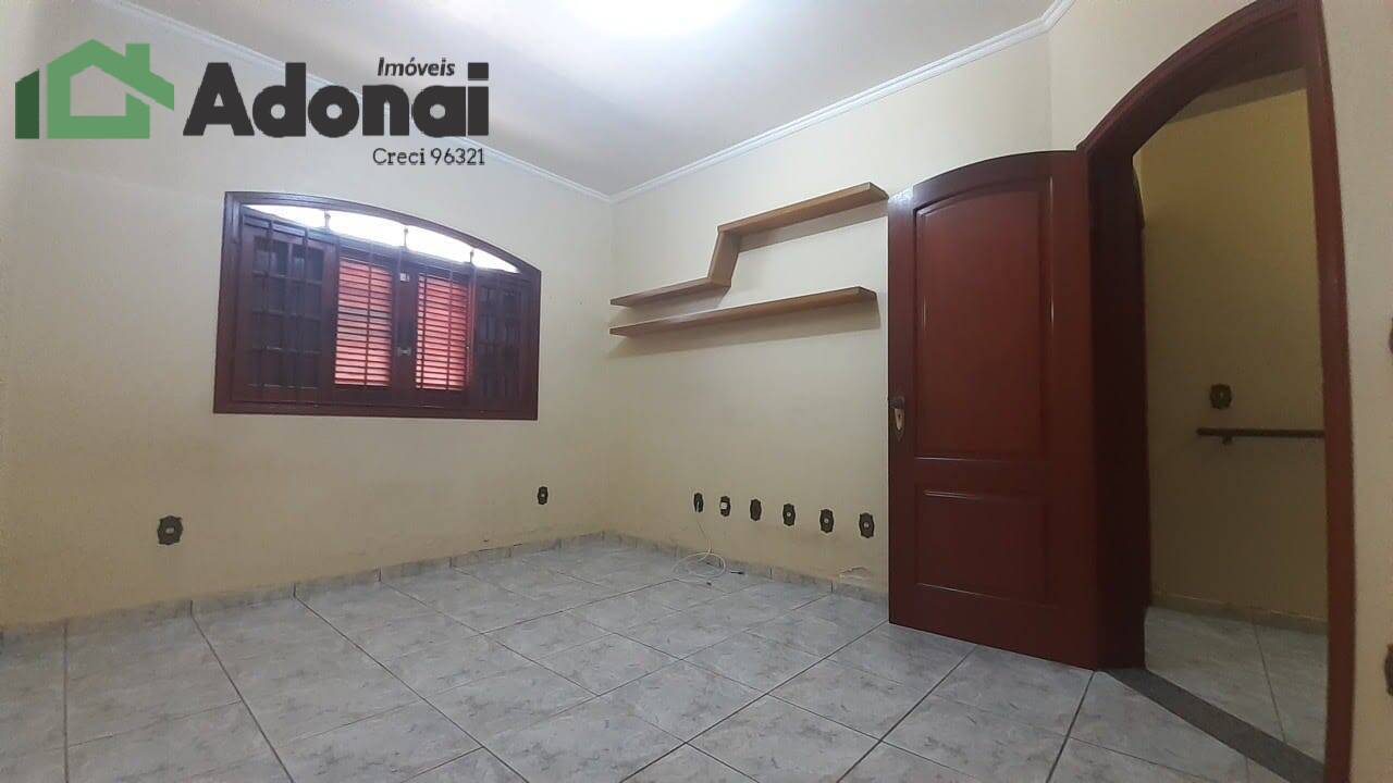 Casa à venda com 3 quartos, 254m² - Foto 20