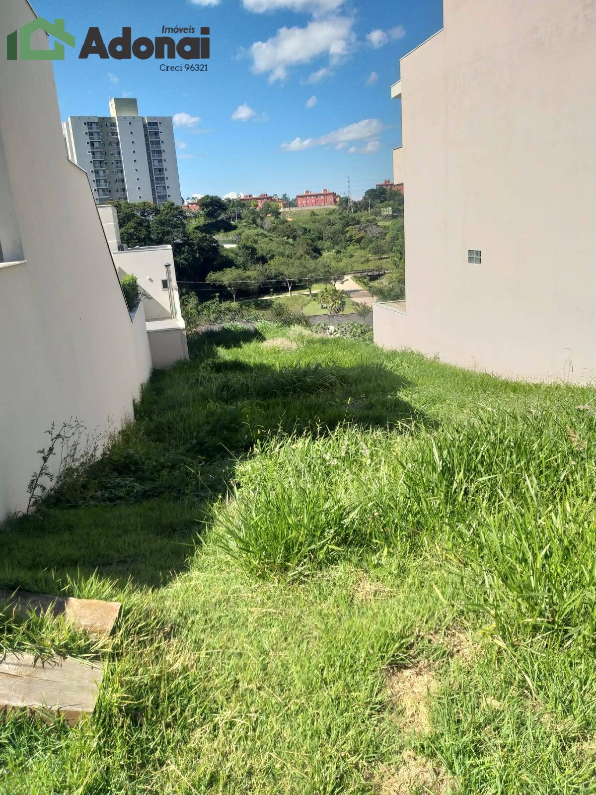 Terreno à venda, 250m² - Foto 1