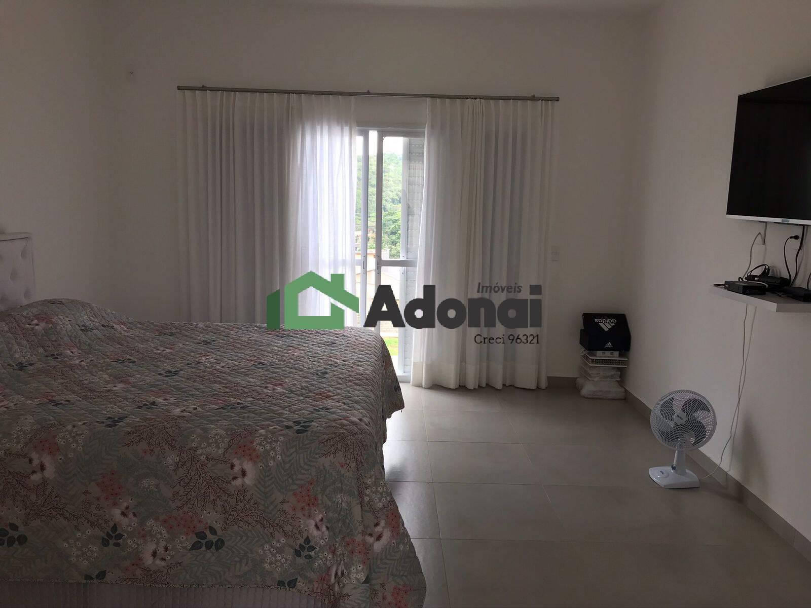 Casa de Condomínio à venda com 3 quartos, 380m² - Foto 3