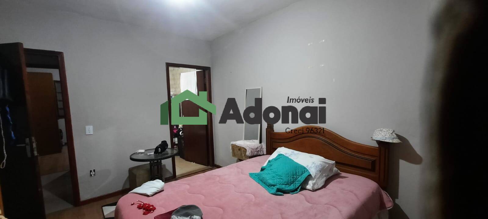 Casa à venda com 4 quartos, 180m² - Foto 15