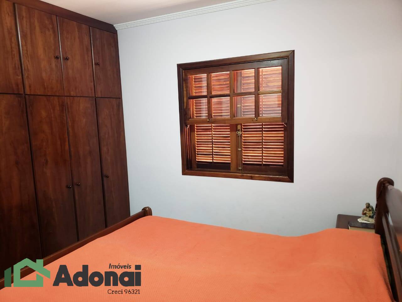 Casa à venda com 3 quartos, 233m² - Foto 11