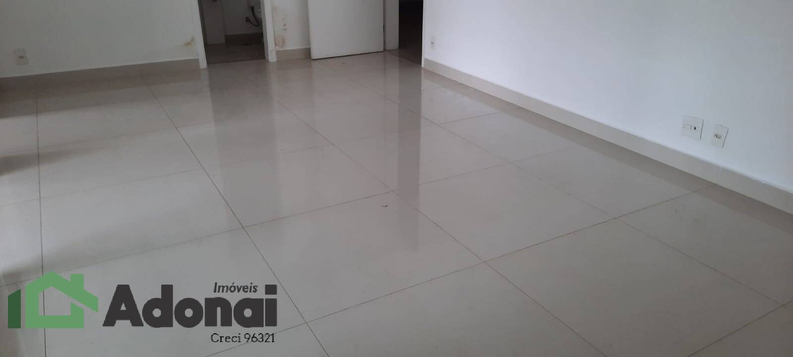 Apartamento à venda com 3 quartos, 2m² - Foto 1