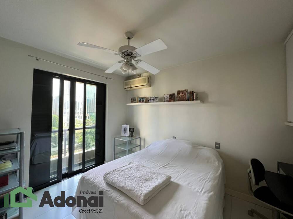 Apartamento à venda com 3 quartos, 220m² - Foto 24