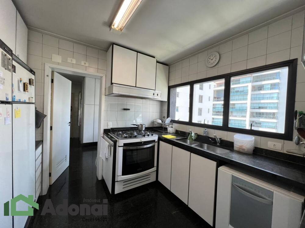 Apartamento à venda com 3 quartos, 220m² - Foto 23