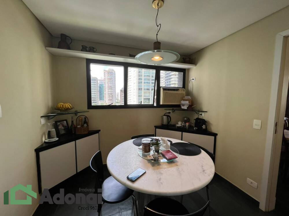 Apartamento à venda com 3 quartos, 220m² - Foto 33