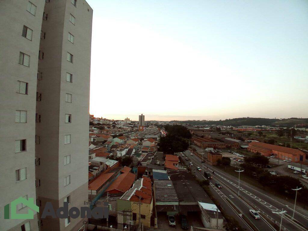 Apartamento à venda com 3 quartos, 70m² - Foto 2