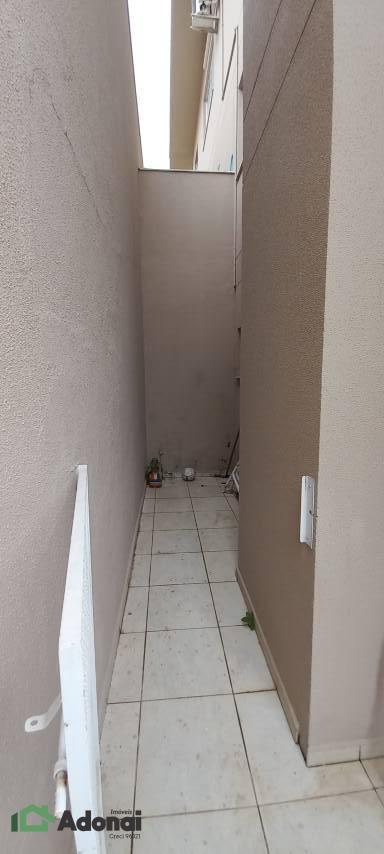 Casa à venda com 3 quartos, 326m² - Foto 18