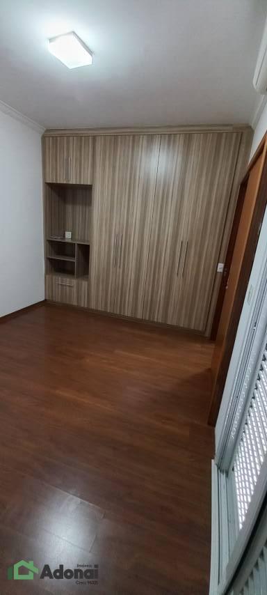 Casa à venda com 3 quartos, 326m² - Foto 27