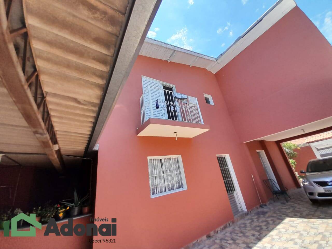 Casa à venda com 3 quartos, 200m² - Foto 2