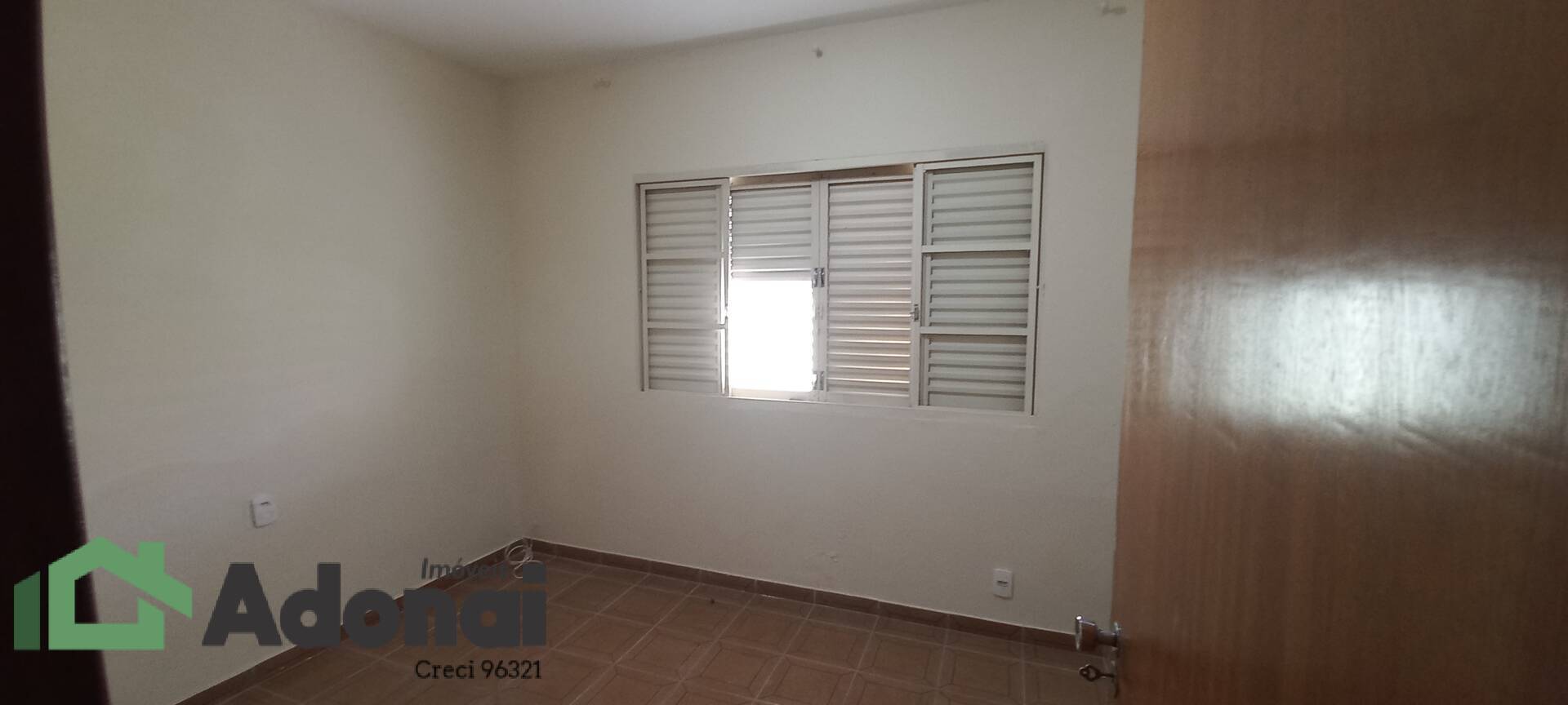 Casa à venda com 2 quartos, 183m² - Foto 4