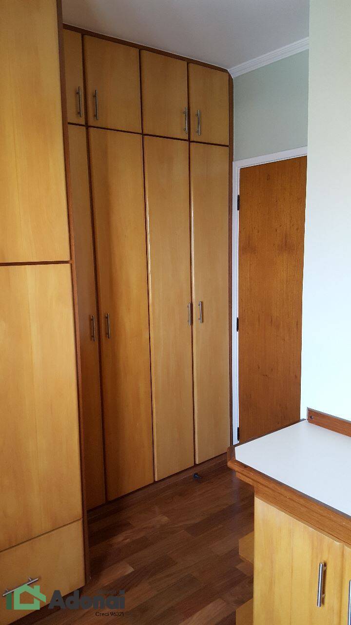 Apartamento para alugar com 3 quartos, 100m² - Foto 22