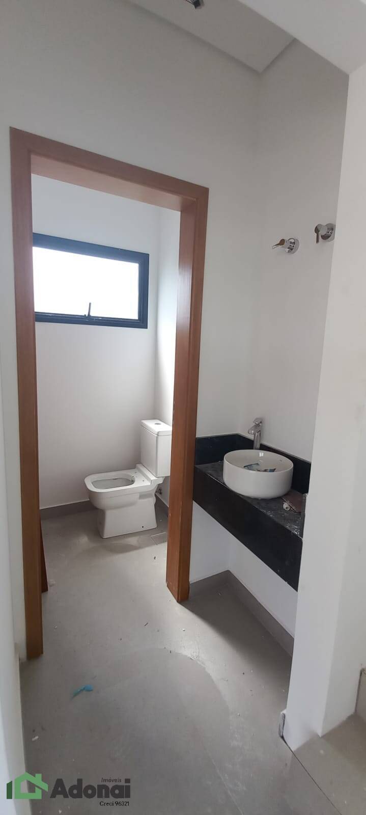 Casa à venda com 3 quartos, 208m² - Foto 30