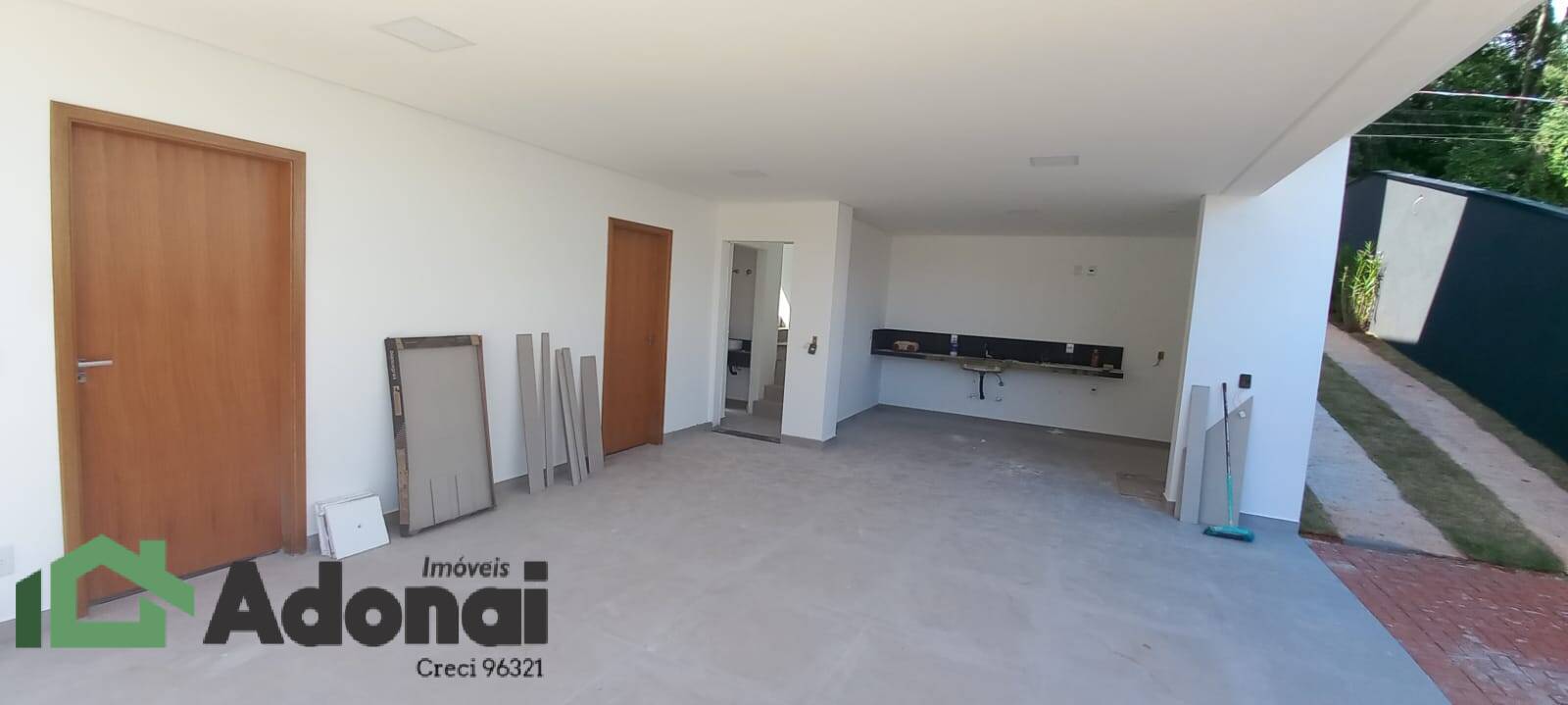 Casa à venda com 3 quartos, 208m² - Foto 32