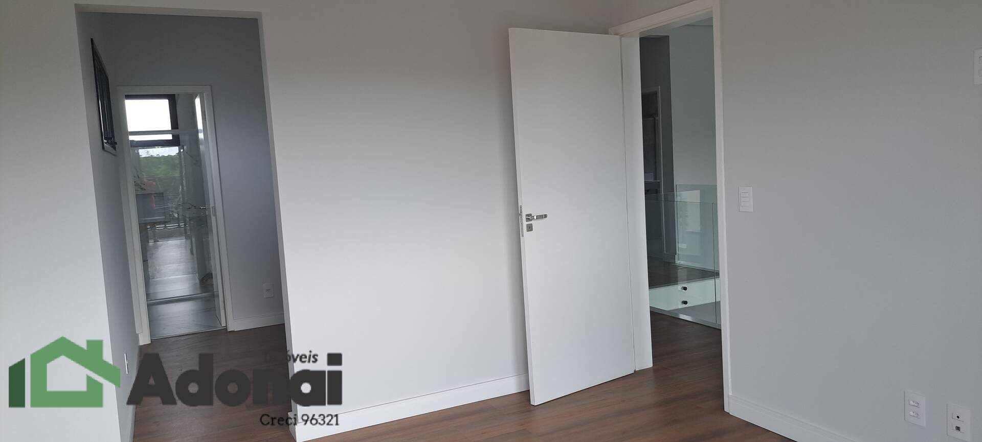 Casa à venda com 3 quartos, 230m² - Foto 11