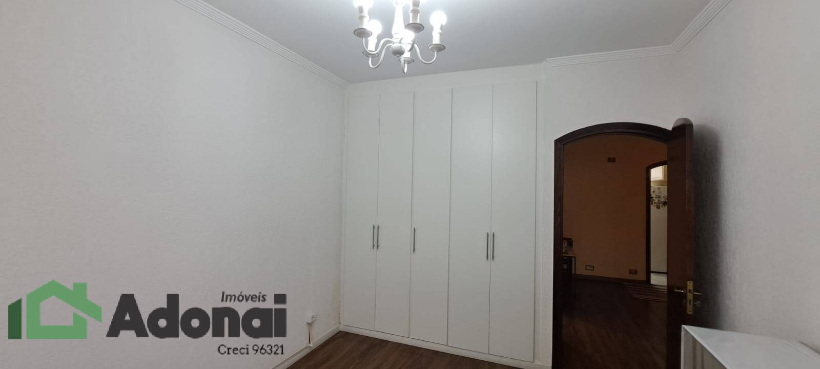 Casa à venda com 3 quartos, 140m² - Foto 4