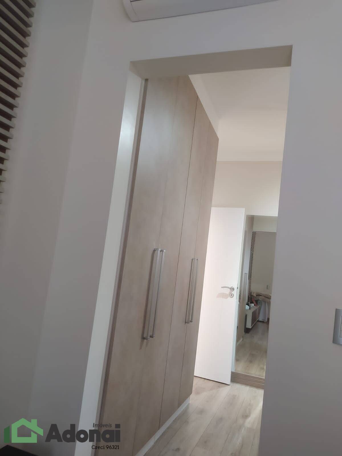 Casa à venda com 3 quartos, 224m² - Foto 13