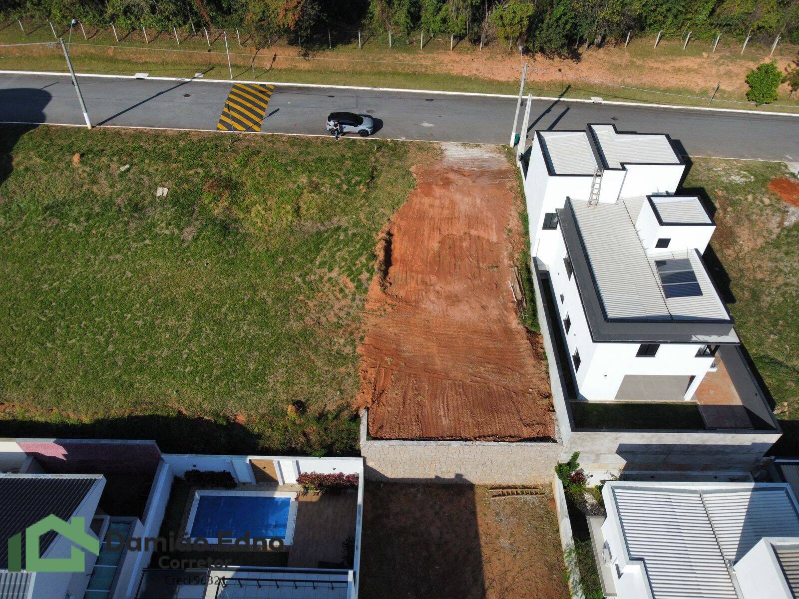 Terreno à venda, 300m² - Foto 1