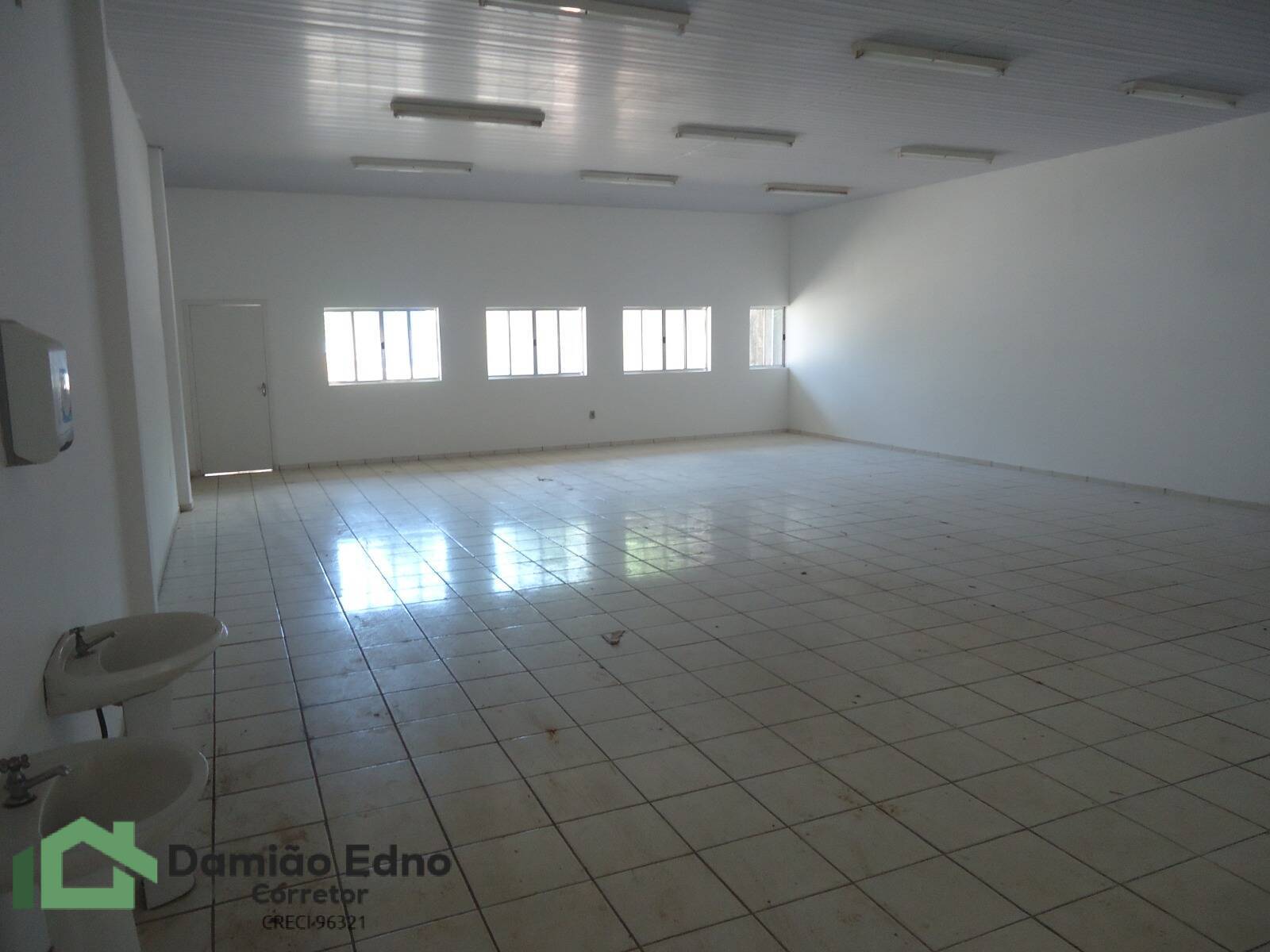 Depósito-Galpão-Armazém à venda, 3857m² - Foto 2