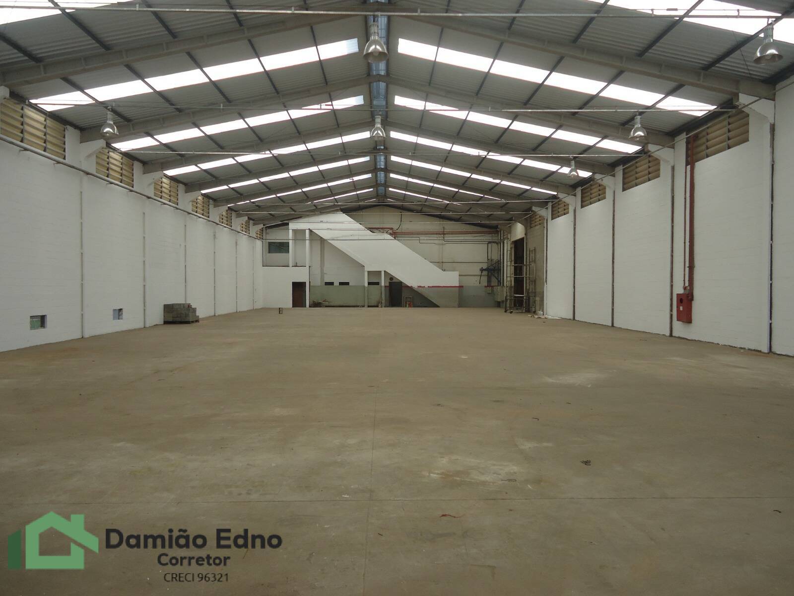 Depósito-Galpão-Armazém à venda, 3857m² - Foto 8