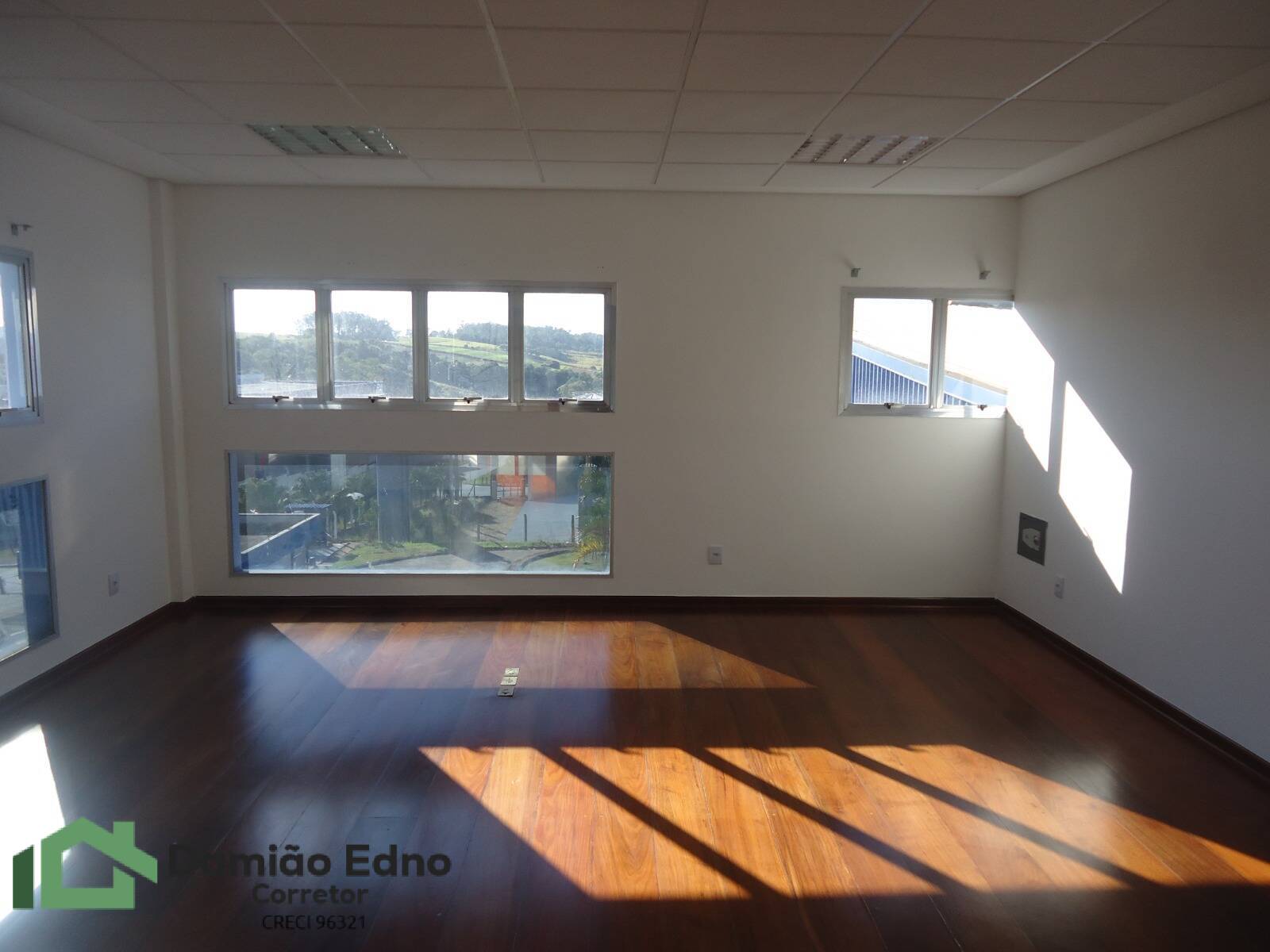 Depósito-Galpão-Armazém à venda, 3857m² - Foto 9