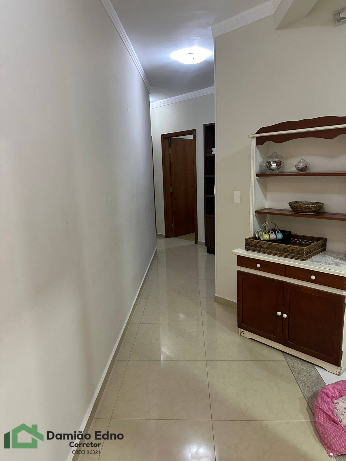 Casa à venda com 3 quartos, 297m² - Foto 10