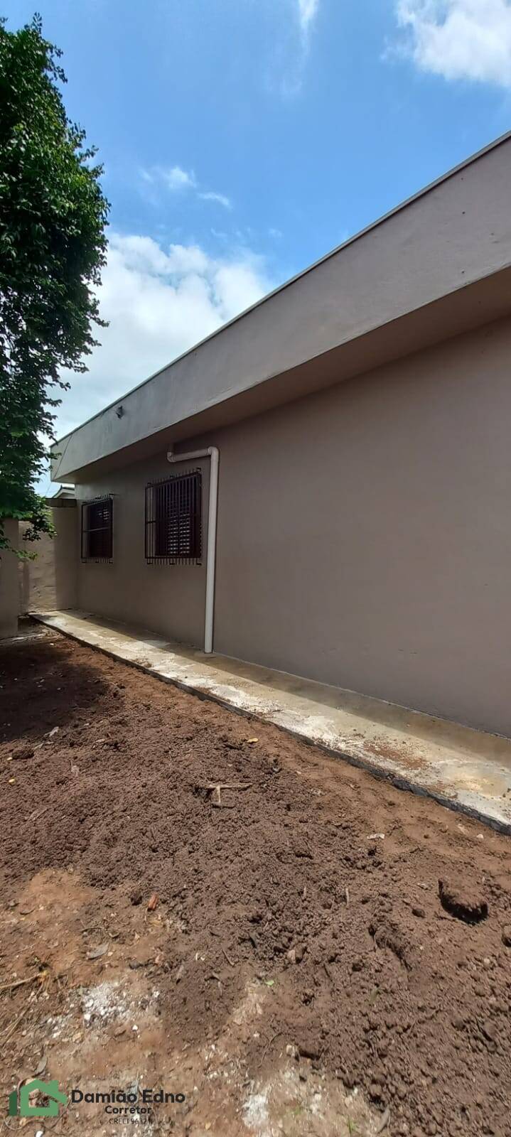 Casa à venda com 3 quartos, 109m² - Foto 13