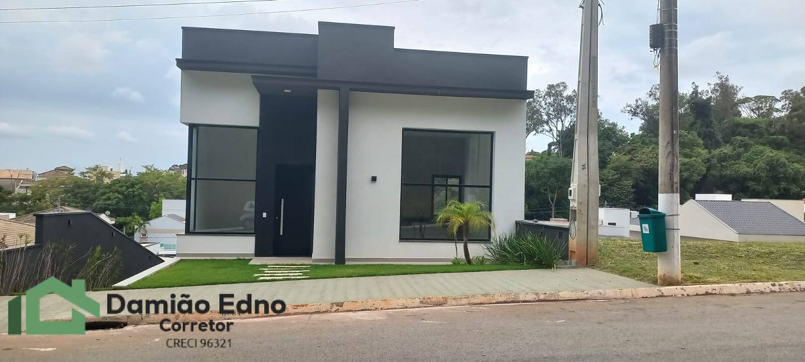 Casa à venda com 3 quartos, 208m² - Foto 5