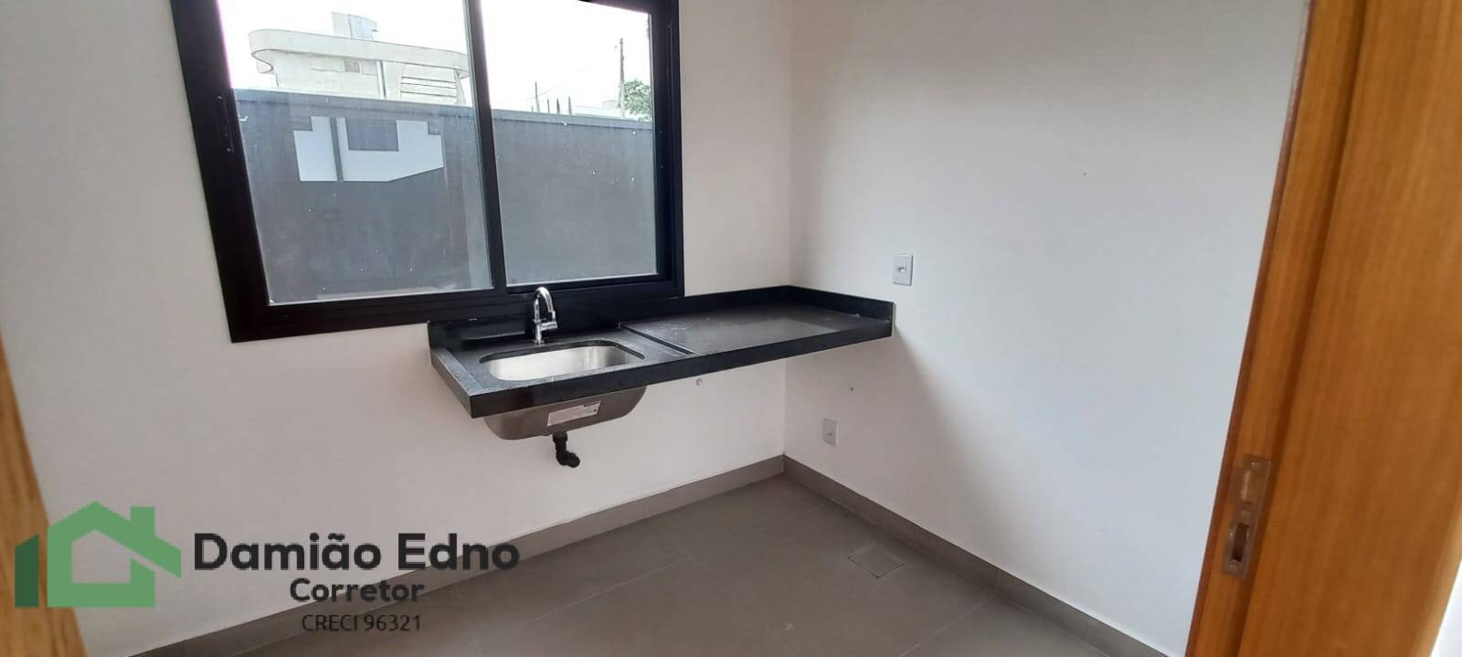 Casa à venda com 3 quartos, 208m² - Foto 16