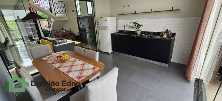 Casa à venda com 3 quartos, 200m² - Foto 24