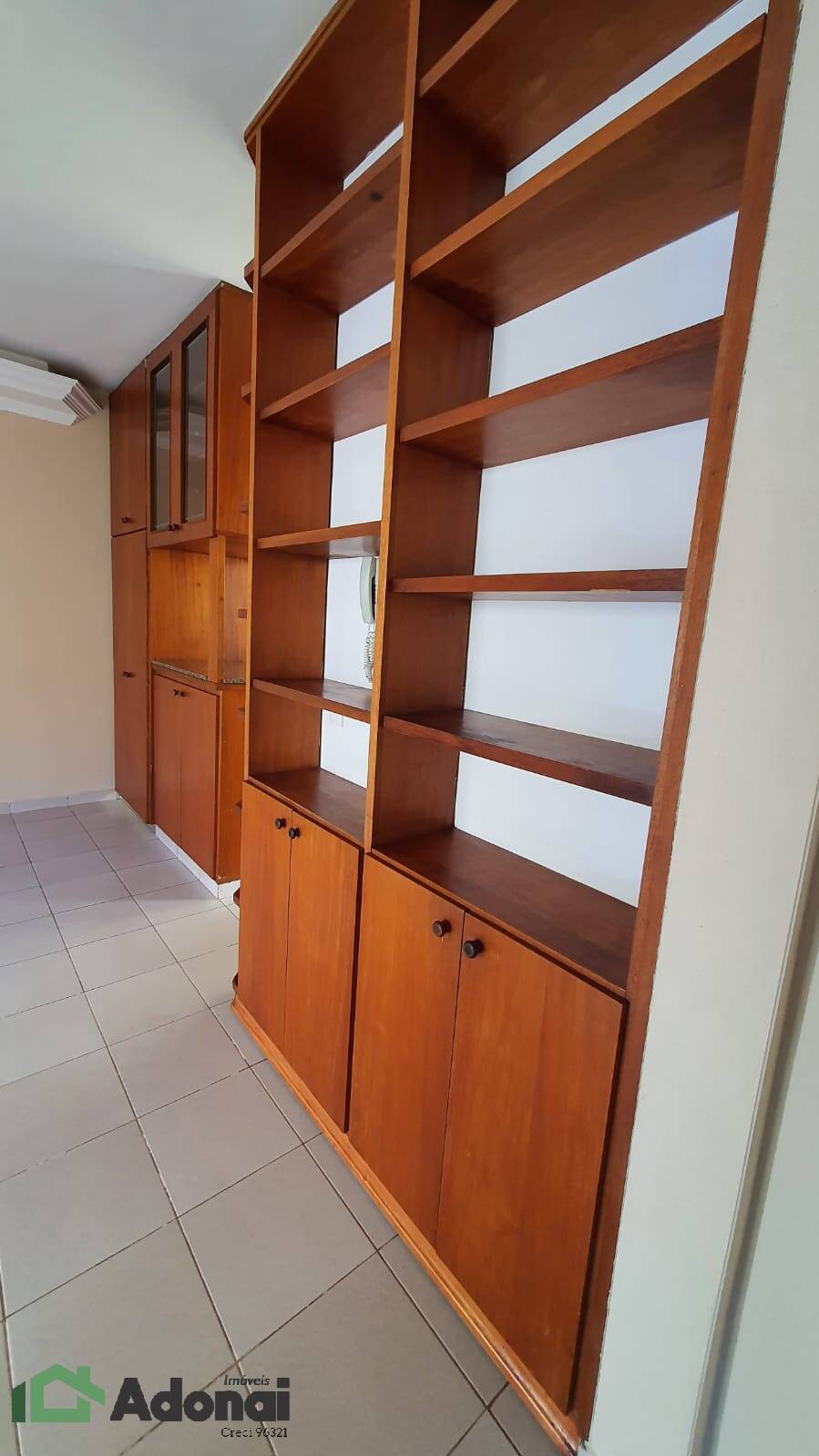 Apartamento à venda com 2 quartos, 78m² - Foto 3