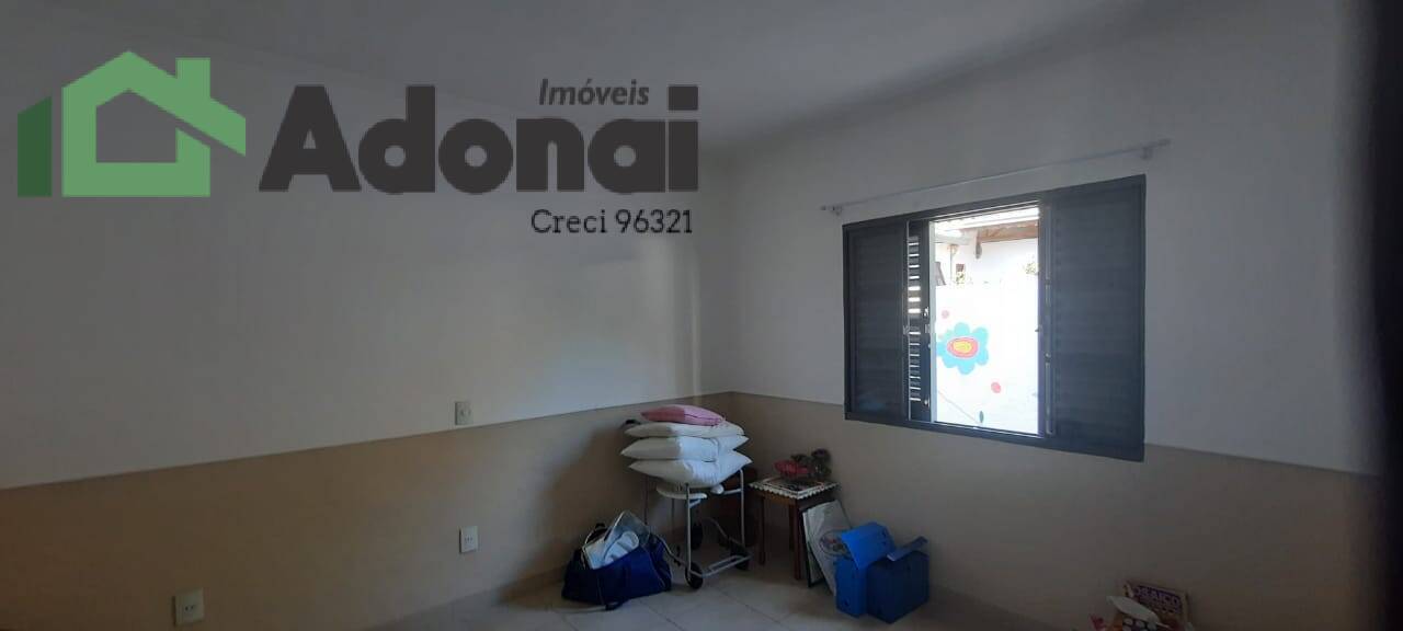 Casa à venda com 3 quartos, 230m² - Foto 9