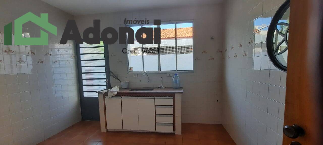 Casa à venda com 3 quartos, 230m² - Foto 13