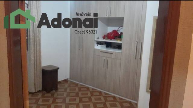 Casa à venda com 3 quartos, 220m² - Foto 1