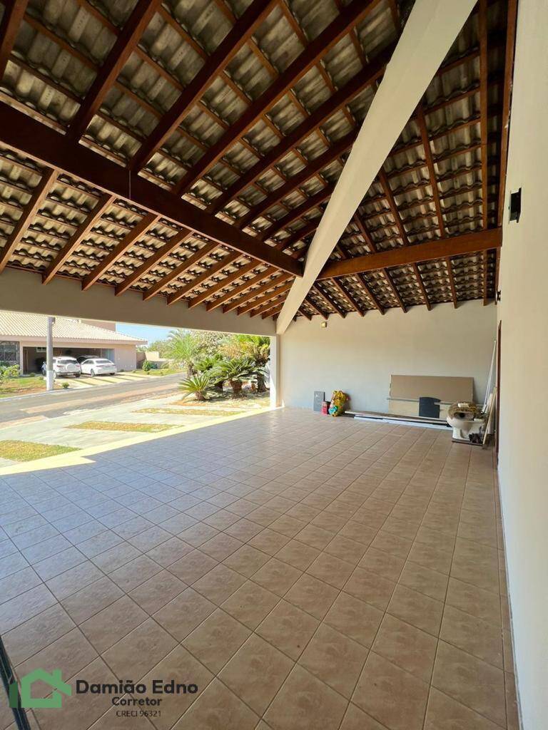 Casa de Condomínio à venda com 3 quartos, 400m² - Foto 12