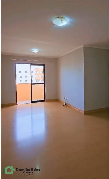 Apartamento à venda com 3 quartos, 100m² - Foto 2